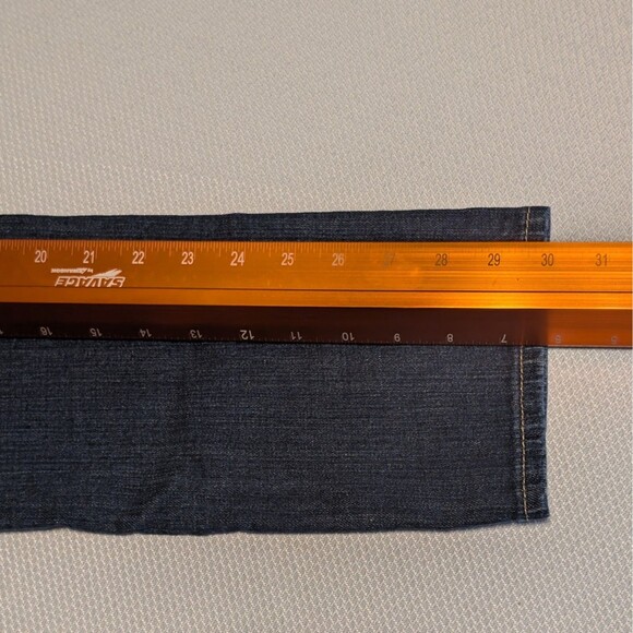 Kut from the Kloth Wm Size 6 Catherine Boyfriend Denim Jeans Cotton Medium Wash - Picture 9 of 12